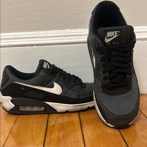 Men’s Nike Air Max Sneaker